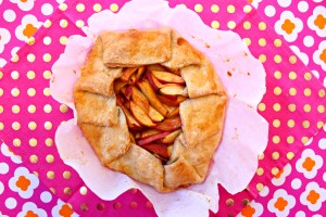 peach crostata