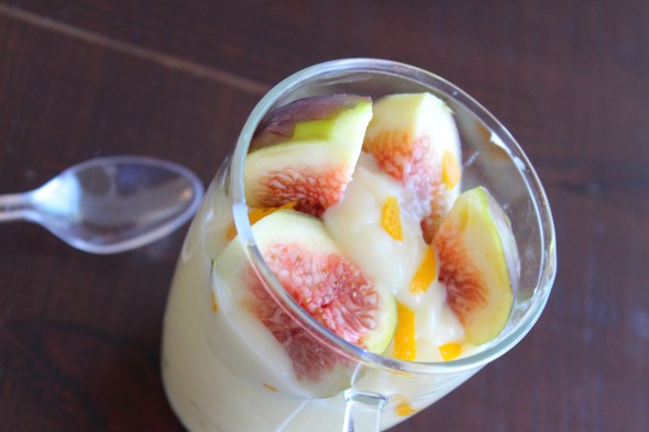 figs with vanilla creme fraiche