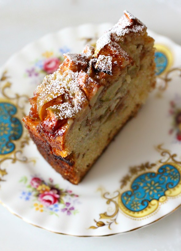 apple walnut cake slice