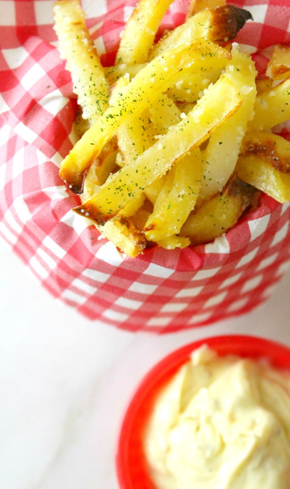 parmesan oven fries with garlic & truffle aioli1