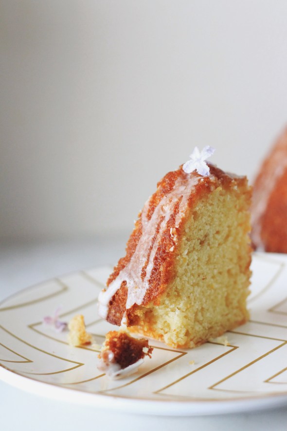 Lemon & Lilac Cake 