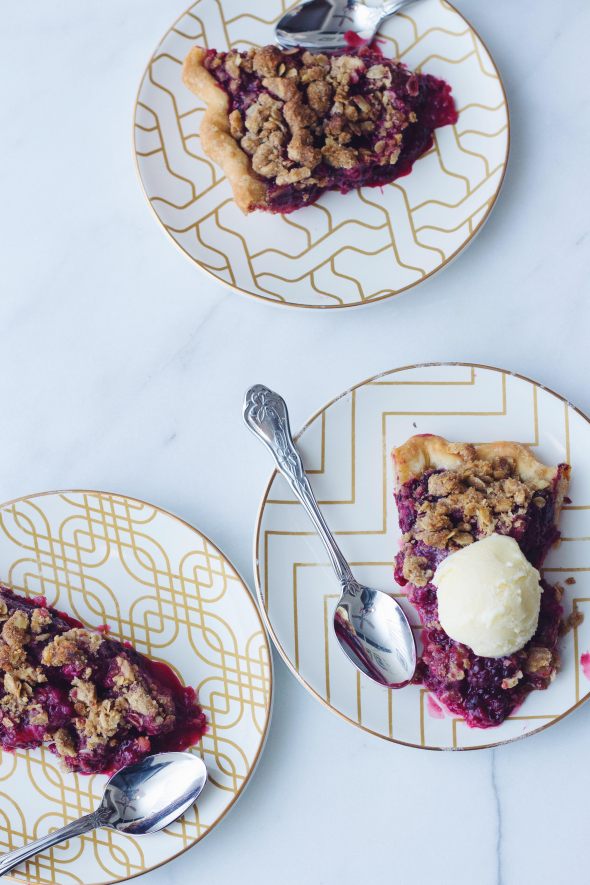 Blackberry Pie with Rye Walnut Crumble