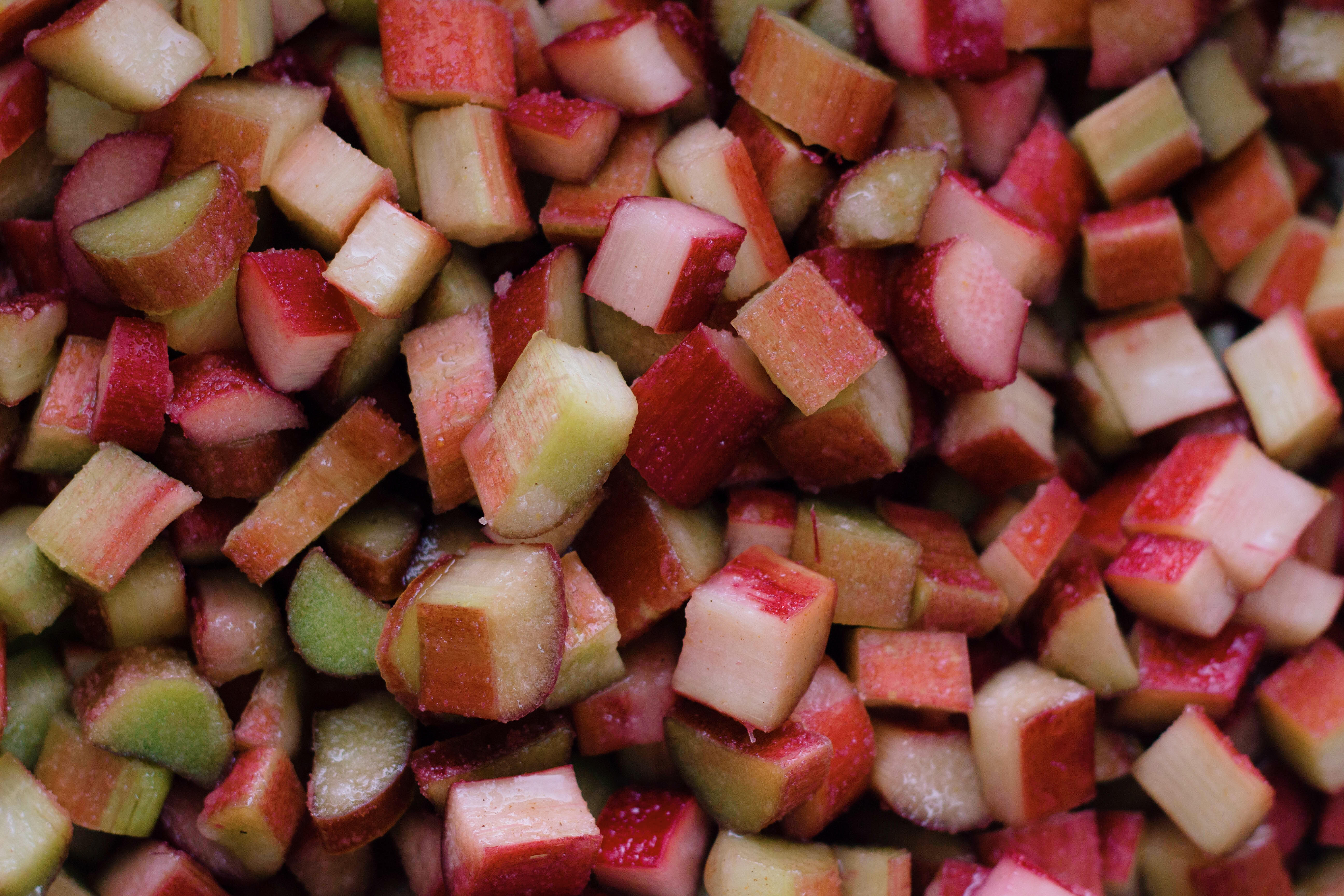 Whole Wheat Rhubarb Pie Bars