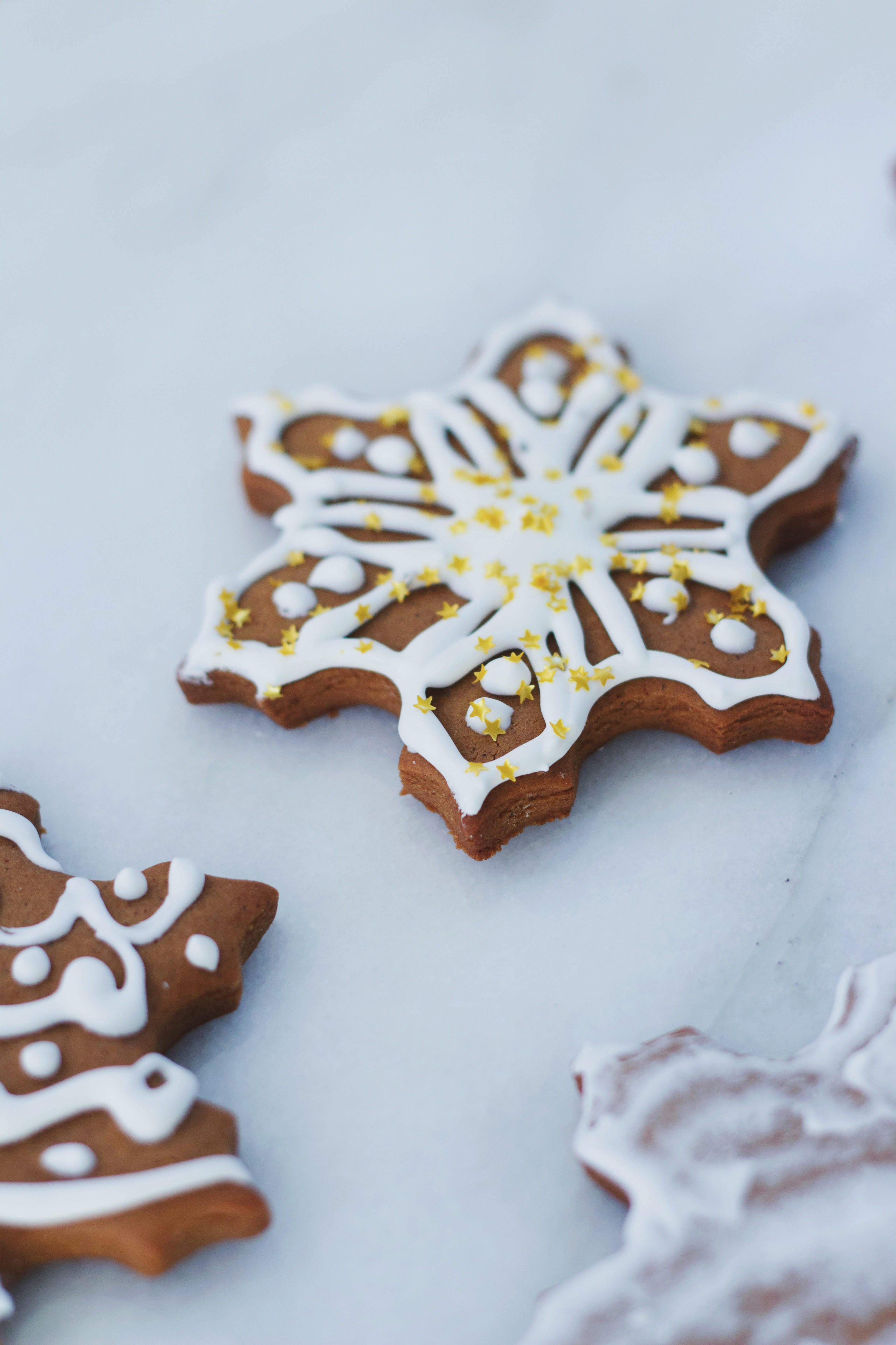 gingerbread snowflakes